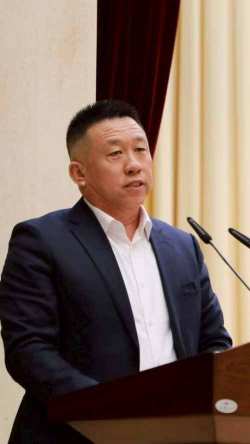 阅兵展国威•文化铸灵魂—— 榆阳区领头雁——思耀国