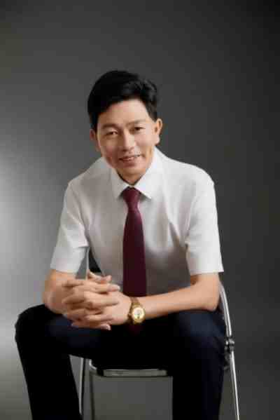 当代中医事业奠基人李乘伊院士荣获“抗战胜利80周年大阅兵中医楷模人物”称号