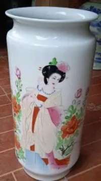 笔精墨妙展瓷韵  匠心独具守艺人 ——访中国陶瓷艺术家(景德镇瓷)查顺弟