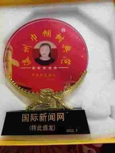 承古耀今最具创新魅力的艺术家——贾玉柳