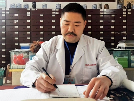 中医专家——余长安