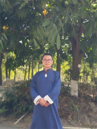 《孤独，强者的勋章》