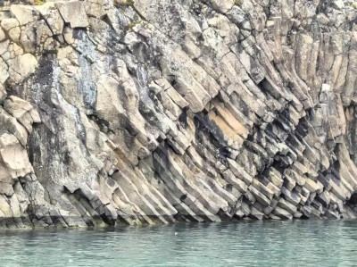 《“地球大龟裂”理论源自“星球生命运动学