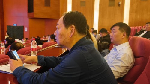 【诺贝尔奖孵化中心会客厅】 【诺贝尔化学/物理学/生理学或医学奖孵化课题：彭宏钟《茶素微量功能元素对碳基/氮基化合物生化/生理/生核反应健康因子数理化基础宏微分析》】