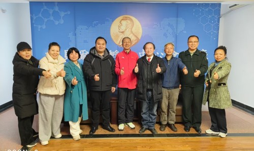 【诺贝尔奖孵化中心会客厅】 【诺贝尔物理学孵化课题：彭宏钟《陆朝阳：九章四号量子计算机》数理化基础宏微分析】